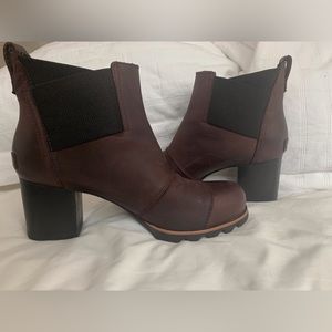 Sorel Addington Heeled Chelsea Boot-Brown
